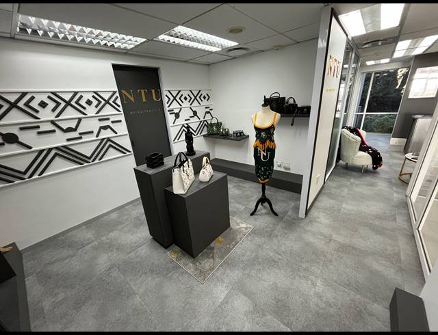 115M² OFFICE TO LET IN MOUILLE POINT